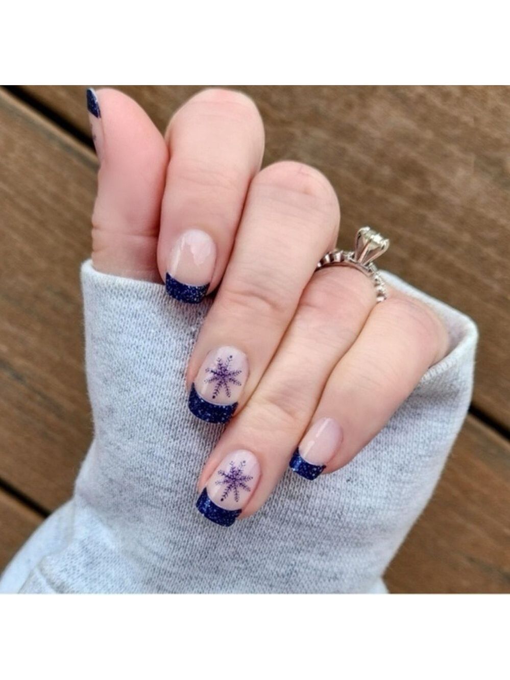 Color Street In a Flurry Nail Strips - Midnight Blue and Frosty Snowflakes